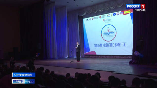 В Симферополе сегодня состоялся первый концерт в рамках проекта «Открытый микрофон» «Голоса Крыма»