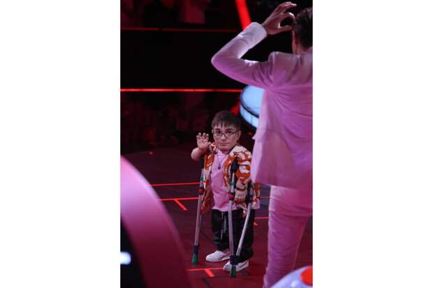 Все счета заблокированы: у звезды шоу «Голос» Даниила Плужникова требуют деньги за несуществующую квартиру в Сочи