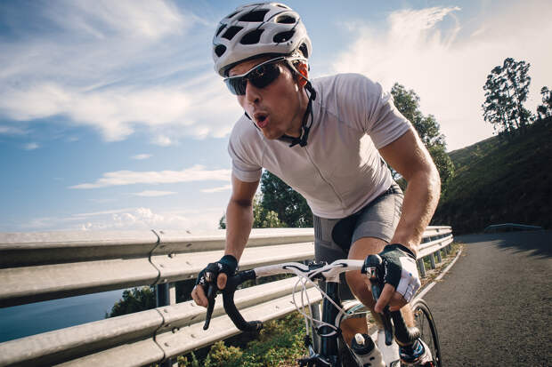 Врач развеял миф о связи катания на велосипеде и риске одного вида рака