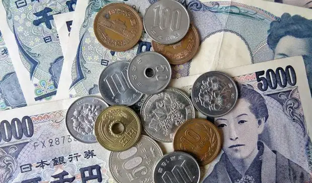 Японская иена рухнула до 20-летнего максимума
