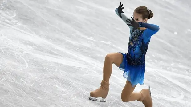 Российская фигуристка Трусова первой в истории исполнила четверной лутц на официальном турнире