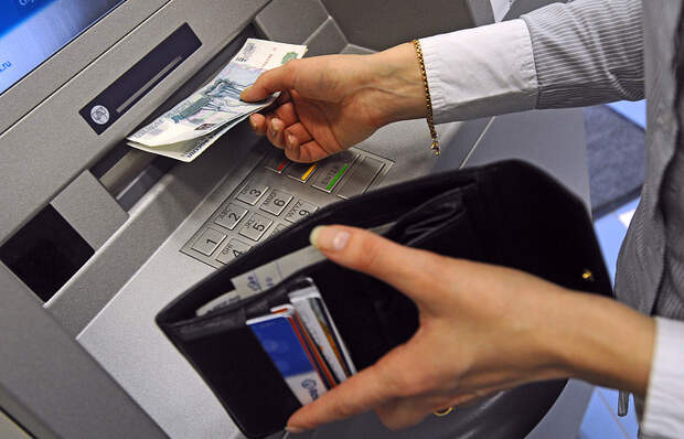 Росстат: реальные располагаемые доходы россиян в апреле снизились на 7,1%