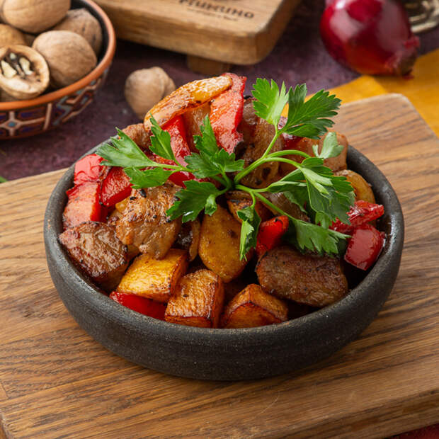 "Оджахури" - мясо с картофелем по-грузински