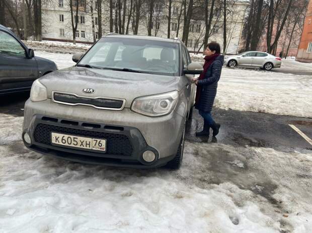 Выбор автомобиля - очень сложное занятие, особенно для дам.