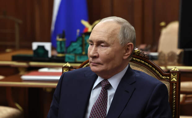 Путин предложил Сокурову созвониться и обсудить ограничения в работе