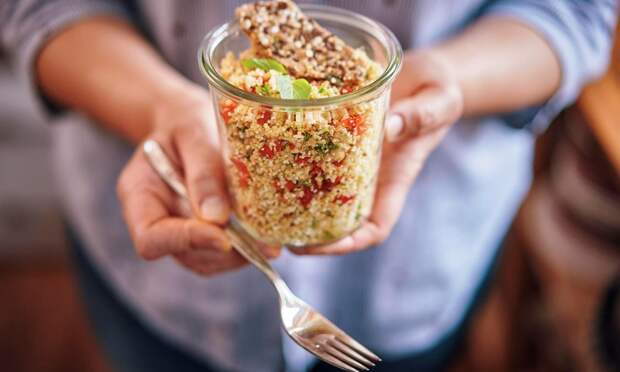 С чем сочетать киноа, чтобы в разы повысить усвоение железа, советует нутрициолог