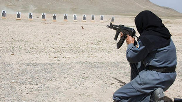 Полицейские в хиджабах. Почему на них охотятся боевики «Талибана»
