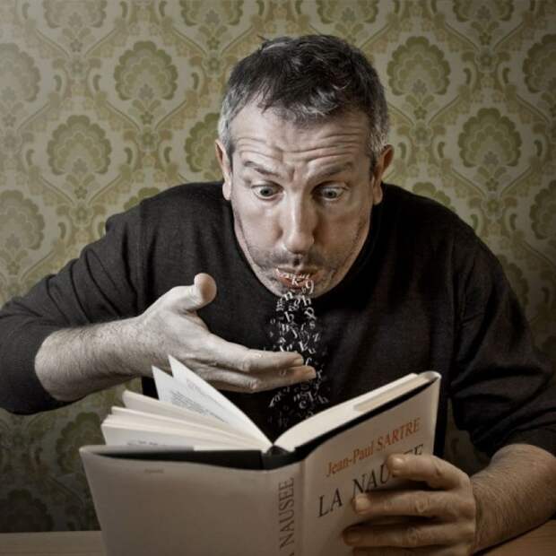 Тот момент, когда вы зачитались книгой слишком сильно (15 фото) Тот момент, когда вы зачитались книгой слишком сильно (15 фото)