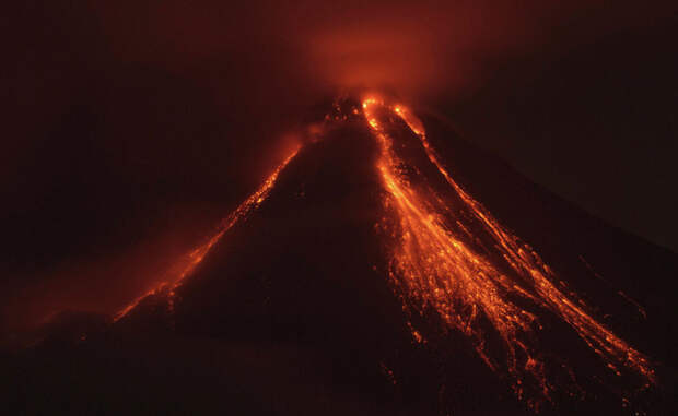 Опасные вулканы, готовые взорваться в любой момент