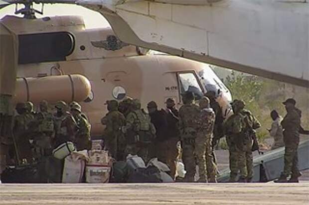 Сотрудники ЧВК «Вагнер» на севере Мали. Фото: French Army / AP