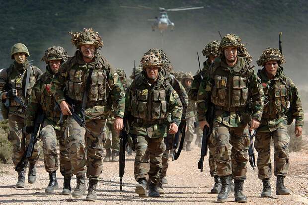 НАТО планирует перебросить к границам России четыре тысячи военных