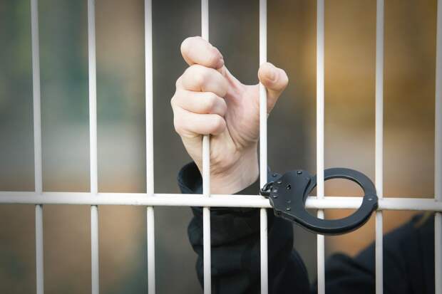 В Тульской области начальник колонии освобождал заключенных на выходных за покупку запчастей