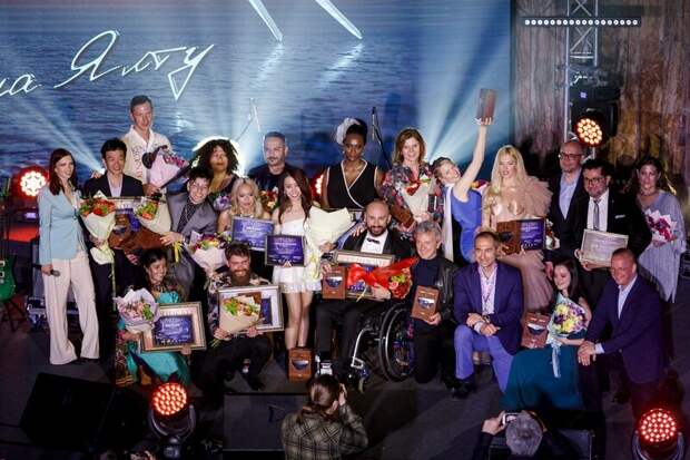 Путин: фестиваль "Дорога на Ялту" сплотит разные народы вокруг высоких духовно-нравственных ценностей