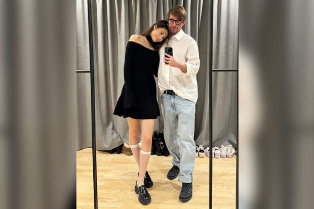 Актер Александр Петров опубликовал редкое фото с женой Викторией