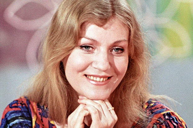 «Я везде чужая»: как звезда эстрады Анна Герман потеряла отца в 1937-м, выжила после жуткой аварии и умерла в 46 лет