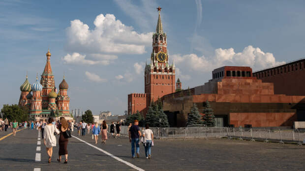 Россиян ждут трехдневные выходные в честь Дня России