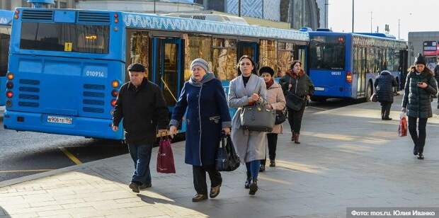 В Москве на время ограничений отменят льготный проезд школьникам и пенсионерам Фото: Ю. Иванко mos.ru