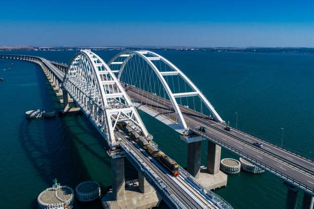 4 года назад открылся Крымский Мост