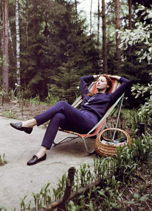 Майя Плисецкая на своей даче в Подмосковье, 1962