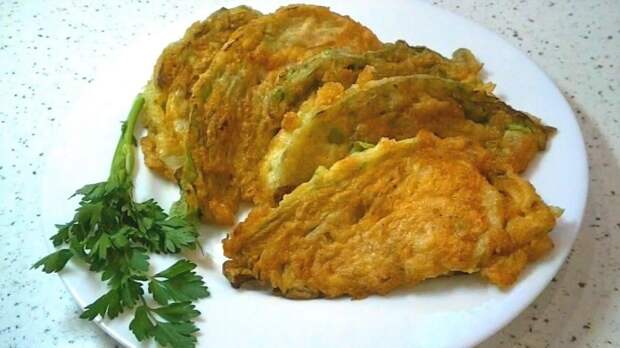 Капустные ломтики в кляре. \ Фото: google.com. Капустные ломтики в кляре. \ Фото: google.com.