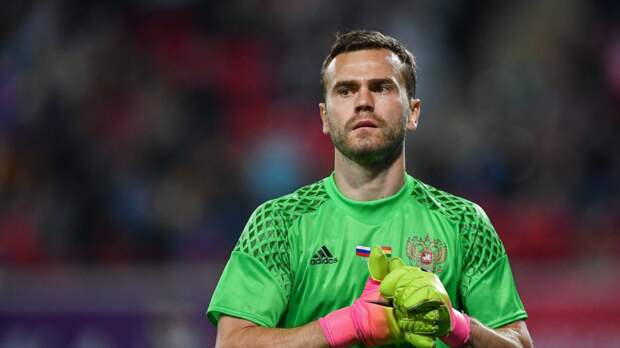 Акинфеев — Дзюбе: если ты хотел меня потрогать, потрогал бы до матча, а не во вратарской