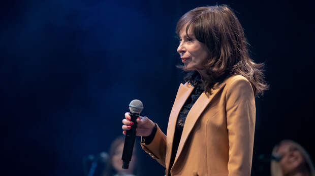 У исполнительницы хита «Чашка кофию» Марины Хлебниковой нашли опухоль