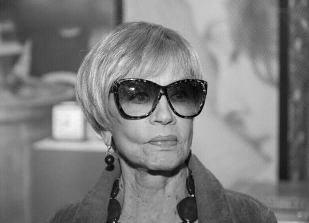 «Это трагедия»: звезды скорбят об уходе легендарной Веры Алентовой