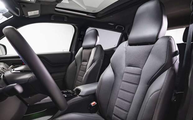 Новый экономичный «японец» с богатым оснащением теперь в РФ: известна цена