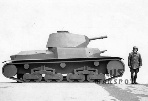 Хорошо заметно, что тяжёлый танк всё больше напоминал Carro Armato M 13-40 - Тяжёлый танк по-итальянски | Warspot.ru