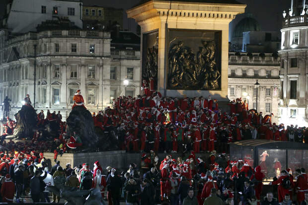 SantaCon 2018 в Лондоне, Париже, Сеуле, Нью-Йорке и других городах