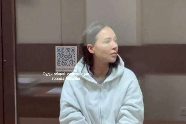 Mash: блогерша Чекалина вышла из бьюти-бизнеса из-за долга в 174 млн рублей