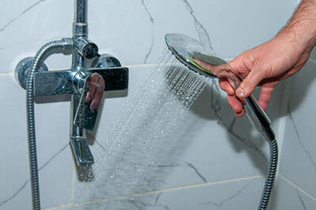 Врачи рекомендуют сердечникам отказаться от контрастного душа. Рассказываем, почему?