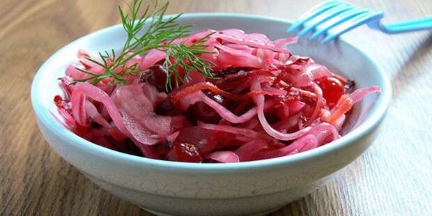 Маринованная свекла с капустой
