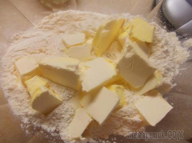 Удивительно нежный лимонный пирог с сочной кисло-сладкой начинкой