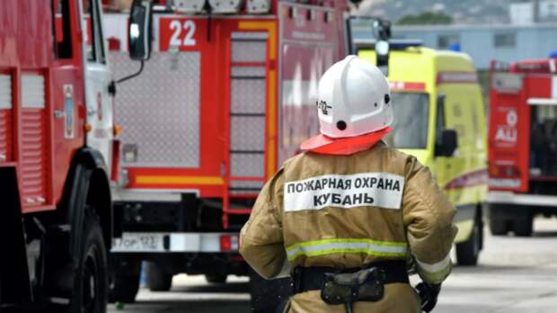 Фрагменты БПЛА ВСУ попали в многоквартирный дом в Анапе