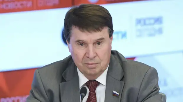 Сенатор Цеков не исключил жёсткого ответа на высылку Польшей 45 российских дипломатов