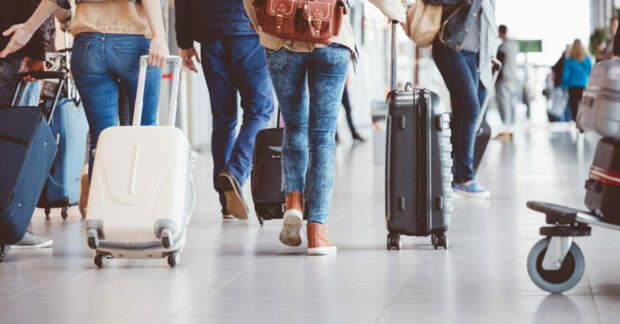 americans-worst-behaved-travelers-840x440