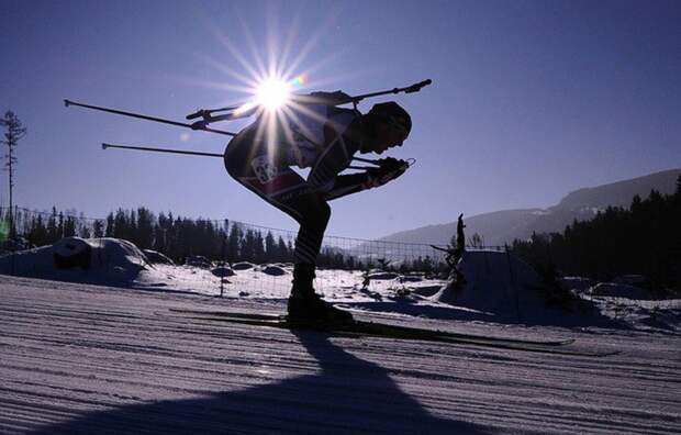 Биатлон добивают: 65 россиян подозревают в допинге