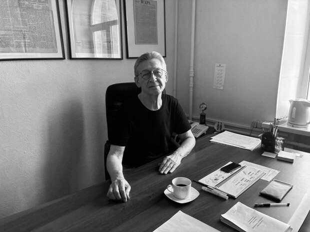 В Туле скончался основатель кафедры журналистики ТулГУ Борис Играев