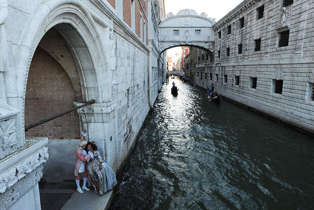 В Венеции вводят налог для туристов