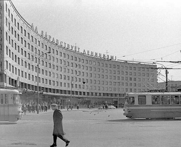 Реэвакуация, или запрет на возвращение в Ленинград