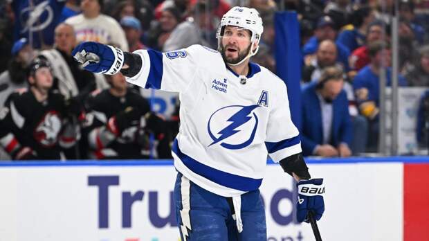 Подвиг русского хоккеиста спас американский клуб! Кучерова едва не покалечили, но он вырвал победу для «Тампы»