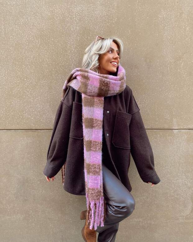 С чем стильно носить шарф зимой: 14 совершенных идей для создания изысканного образа