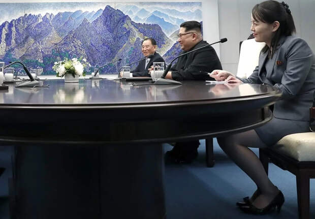 Сестру Ким Чен Ына Ким Ё Чжон повысили в должности в Трудовой партии Кореи