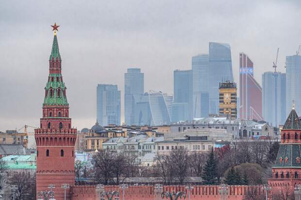 Собянин: силы ПВО за час сбили 11 дронов ВСУ, летевших к Москве