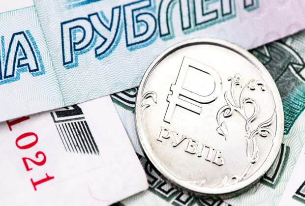 Рубль и другие валюты развивающихся экономик попали в "зону слабости"