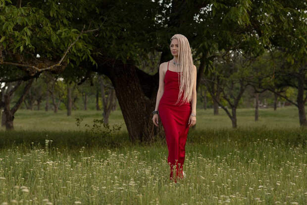 Поклонская показала новое фото в вызвавшем резонанс образе