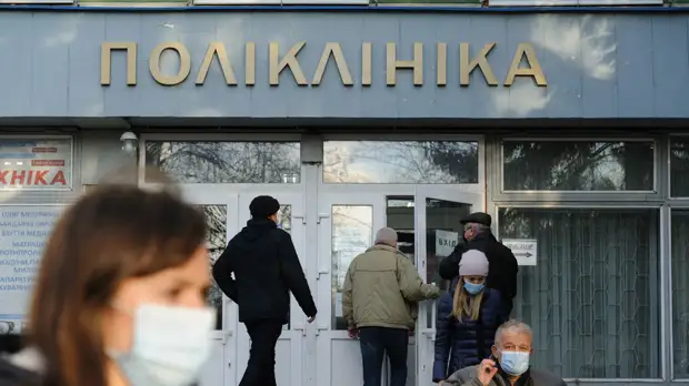 На Украине зафиксировали 32 393 случая коронавируса за сутки