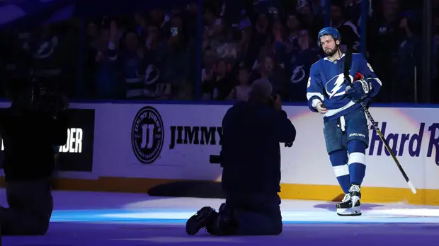 Кучеров признан первой звездой дня в НХЛ, Тарасенко — третий
