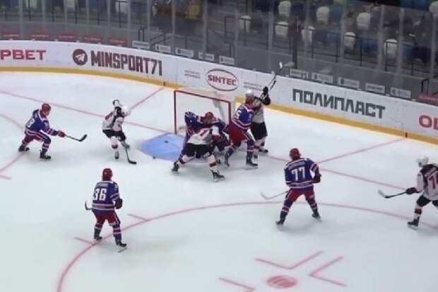 Заключительный матч года завершился для ХК "Тамбов" поражением